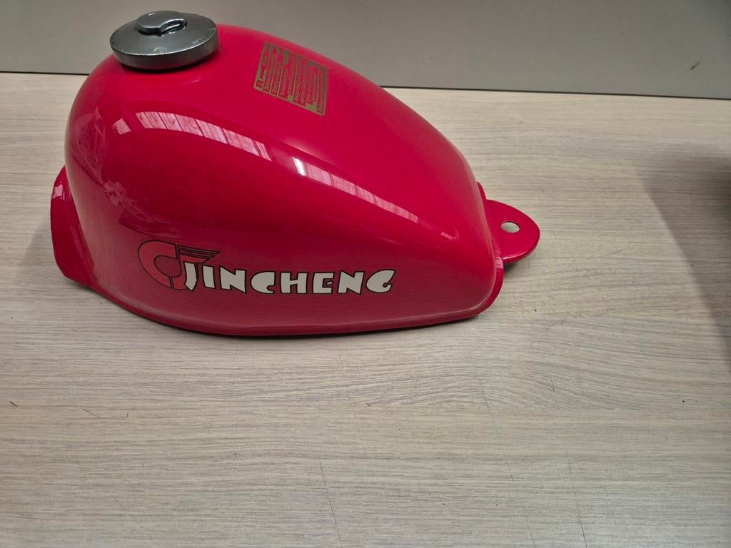 Honda Monkey Reservoir Gloednieuw, Motoren