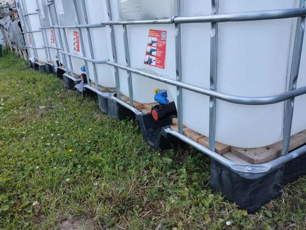 1000l IBC vaten op kunstofpallet. Prijs per stuk!, Tuin en Terras, Regentonnen, Ophalen, Kunststof, Met kraantje, 150 liter of meer