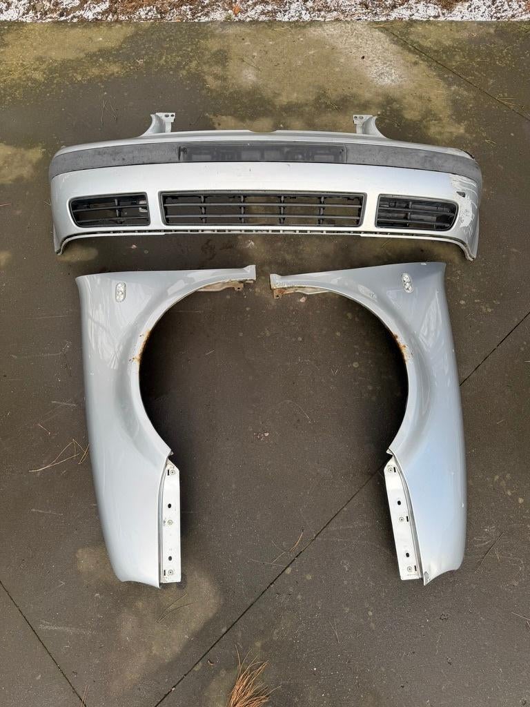 Pare-choc et ailes avant GOLF 4 Grau 8E8E/LA7W, Volkswagen, Droite, Utilisé, Enlèvement ou Envoi