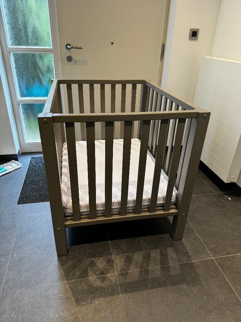 Parc bébé QUAX taupe, Enfants & Bébés, Parcs, Enlèvement, Comme neuf, Rectangulaire, Réglable en hauteur