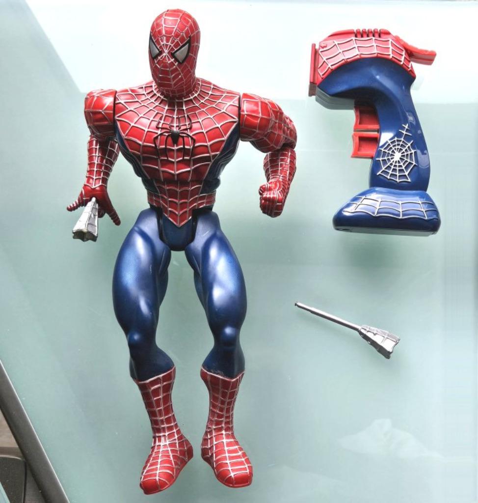Jouet SPIDERMAN Marvel Sonore Articulé Lance-toile 34cm, Enlèvement ou Envoi, Utilisé