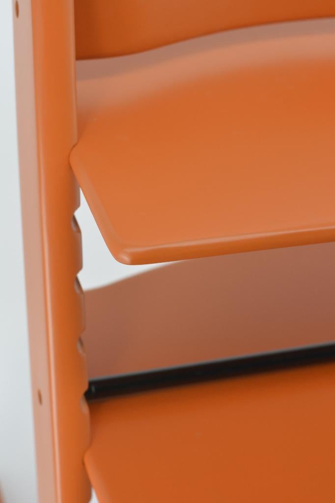 Stokke Tripp Trapp Lava Orange — Modèle reconditionné, Envoi, Chaise évolutive, Ceinture(s)