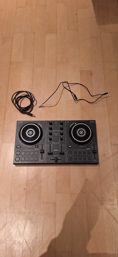 Pioneer DDJ-200, Enlèvement, Pioneer