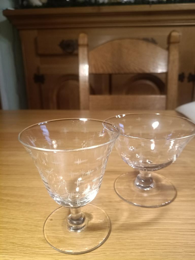 Antiek glasservies uit de jaren 40 Gegraveerd fijn glas, Antiek en Kunst, Ophalen