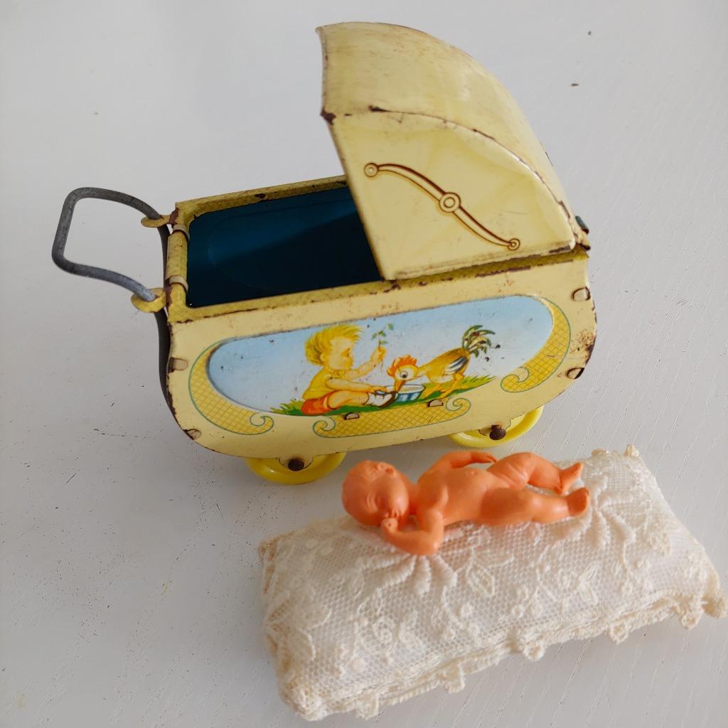 Poussette Art Déco 1920  Spritz + matelas en dentelle+poupée, Antiquités & Art, Enlèvement ou Envoi