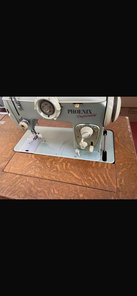 Naaimachine+ kast, Enlèvement