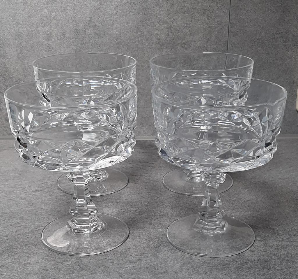 Crystal D'arques/ 4 wijnglazen, Antiquités & Art, Enlèvement ou Envoi