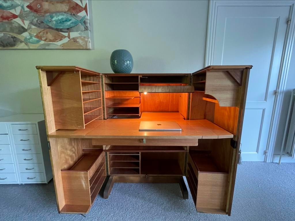Bureau Malle Boîte magique Mumenthaler et Meier Desk, Maison & Meubles, Enlèvement
