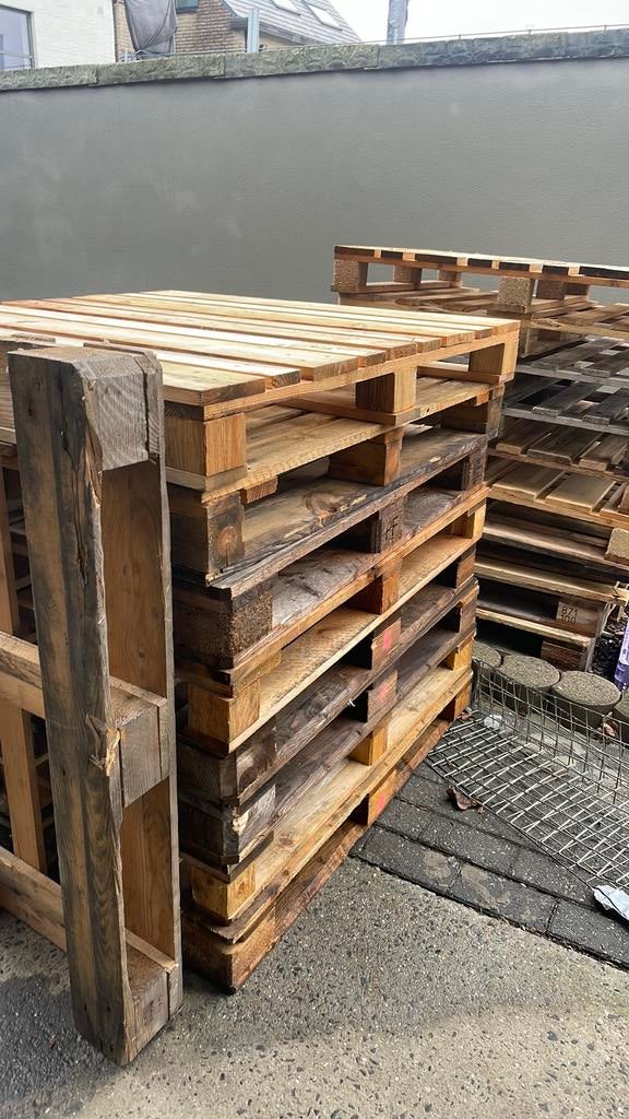 30 palettes 120 x 120, Bricolage & Construction, Bois & Planches, Enlèvement ou Envoi, Comme neuf