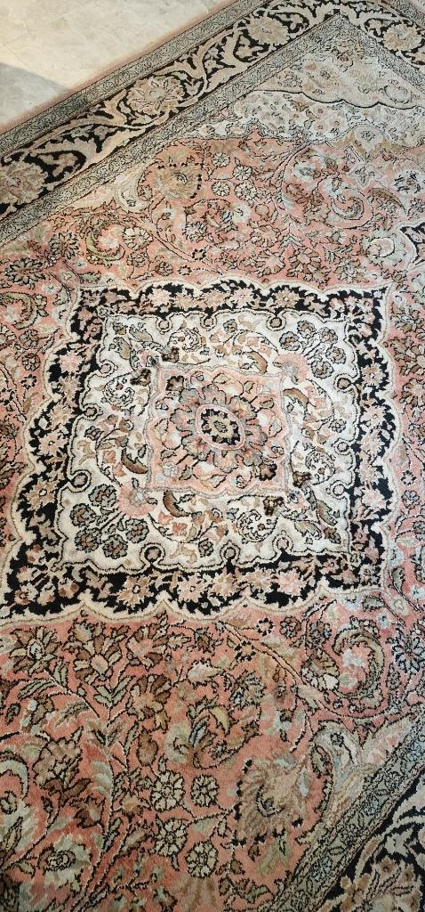 Tapis noué à la main, Enlèvement