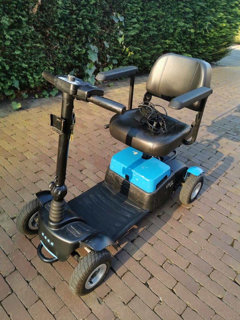 Opvouwbare L&M scootmobiel vivo dimonteelbar invalide scoote, Diversen, Ophalen of Verzenden, Inklapbaar, Zo goed als nieuw, Elektrische rolstoel