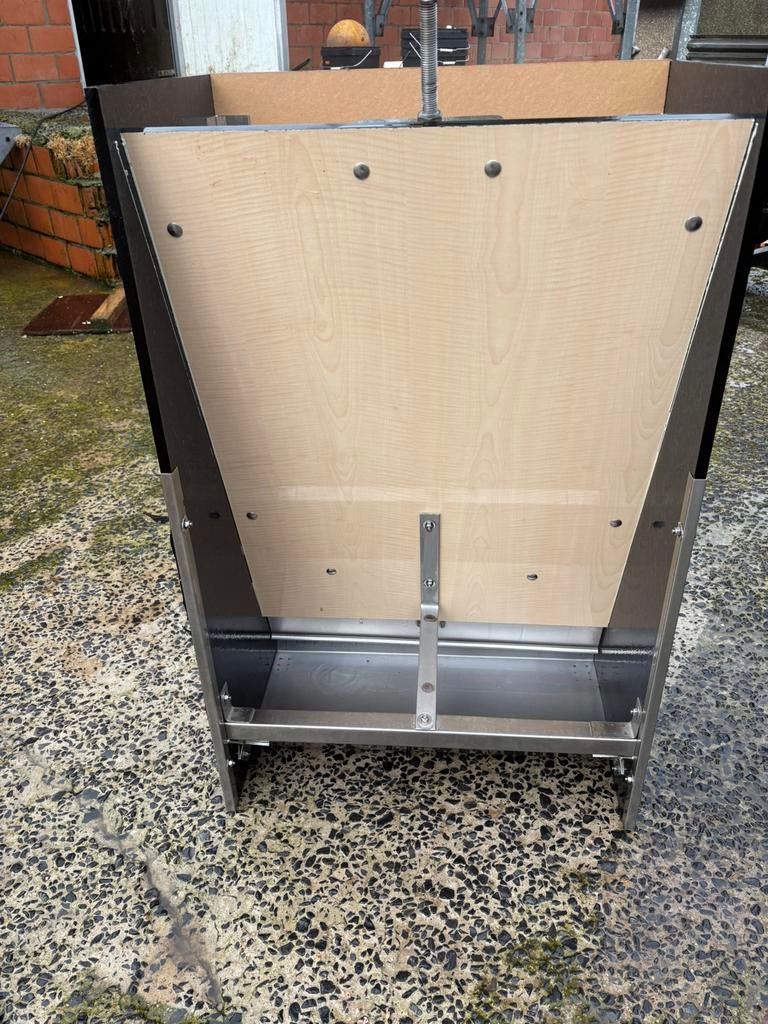 Voederbakken varkens kunststof varkens, Dieren en Toebehoren, Schapen, Geiten en Varkens