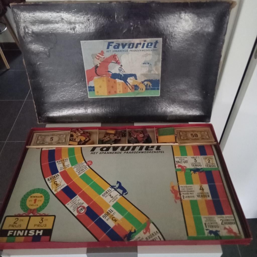 JEU DE CHEVAUX « FAVORIET », Enlèvement ou Envoi