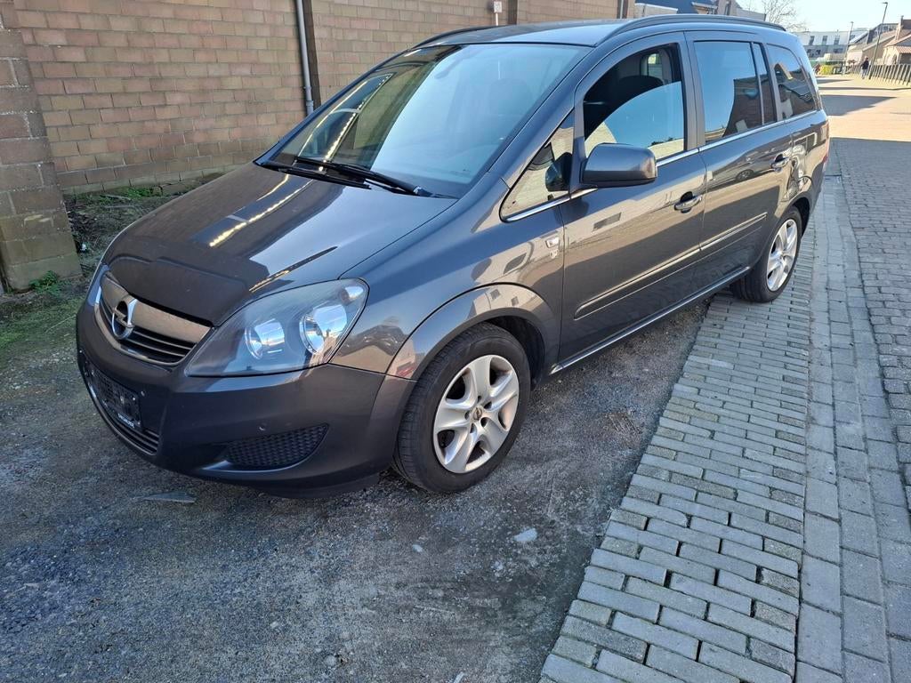 Opel Zafira 1.7 dissel jaar 2011 euro 5 start en rjid, Auto's, Euro 5, Zafira, Particulier, Te koop