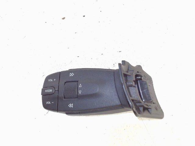 Radio bediening Seat Ibiza, Autos : Divers, Autoradios, Enlèvement ou Envoi, Van der Ven Autorecycling B.V., Onderdelen@venauto.nl