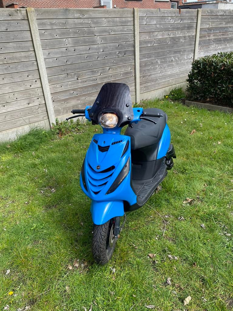 Piaggio zip a klasse “4takt”, Fietsen en Brommers, Ophalen, Zo goed als nieuw, Zip