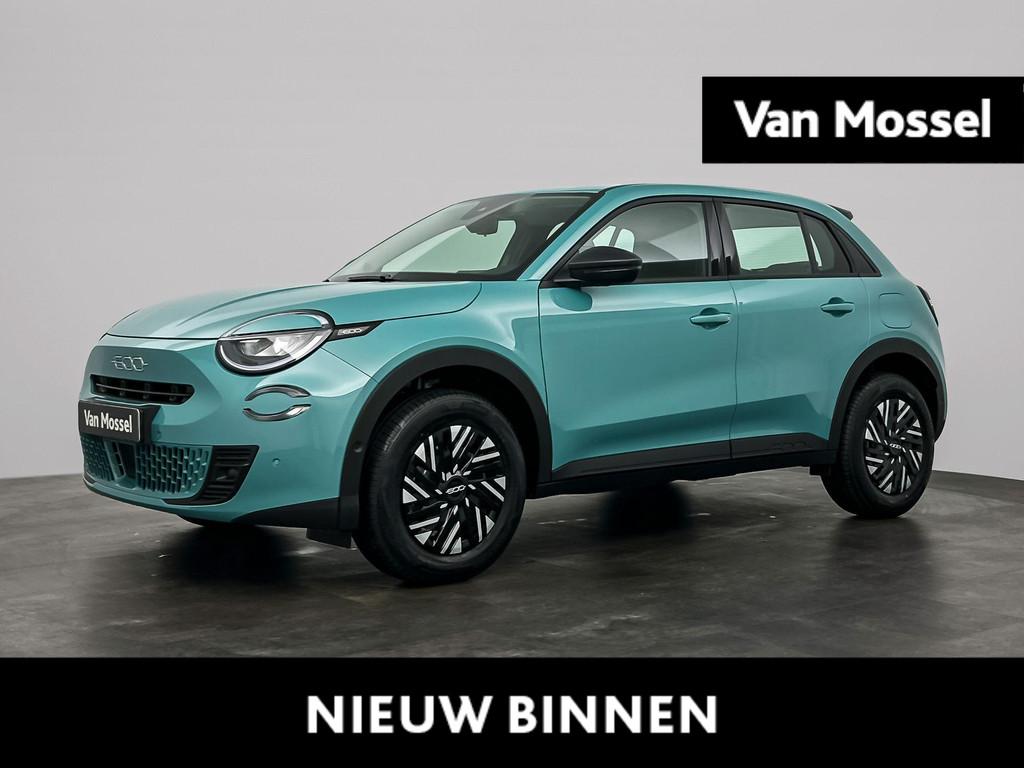 Fiat 600 1.2 Hybrid 100 (automatique), Autos, Autres modèles, Entreprise, 109 g/km, Noir