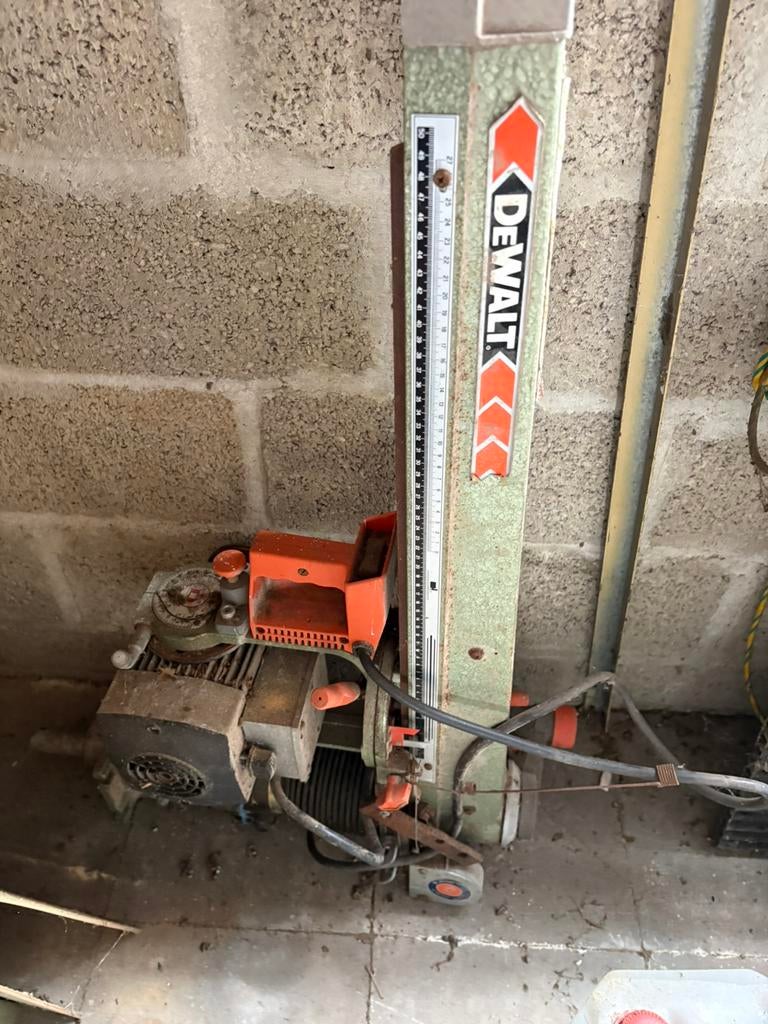 Dewalt Radiaalzaag DW 8003, Enlèvement, Utilisé