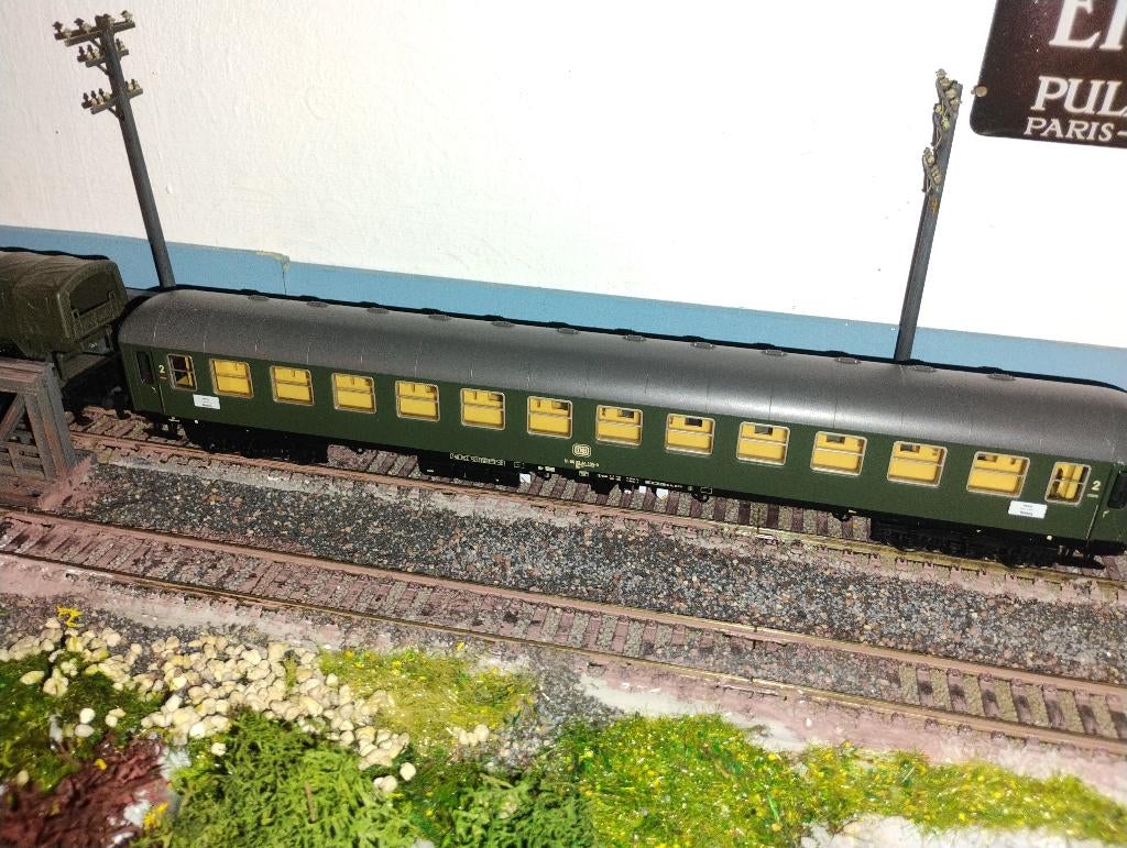 TRIX H0 23448 DB Bm UIC-X met LED-binnenverlichting, Gelijkstroom, Trix, Ophalen of Verzenden, Nieuw