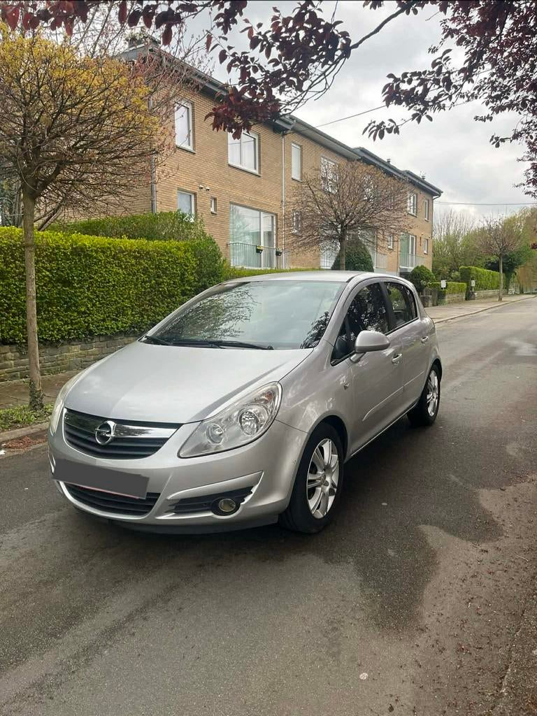 Opel corsa 1.3 diesel pret à immatriculer, Auto's, Stof, Bedrijf, Euro 4, Zilver of Grijs