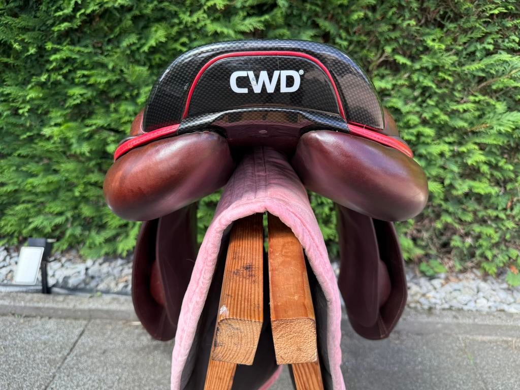 CWD 2GS springzadel, Animaux & Accessoires, Chevaux & Poneys | Selles, Enlèvement ou Envoi