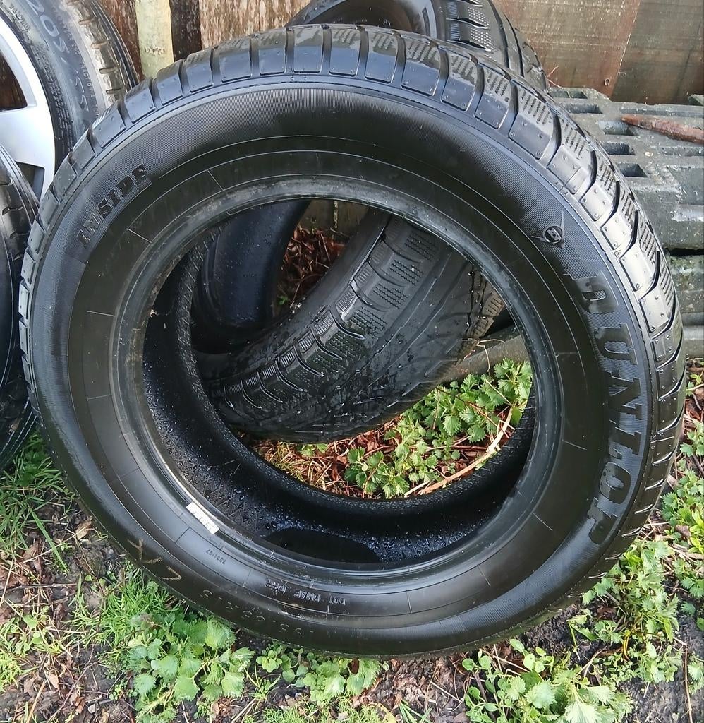 2 Dunlop banden. 2 pneus Dunlop, Enlèvement ou Envoi