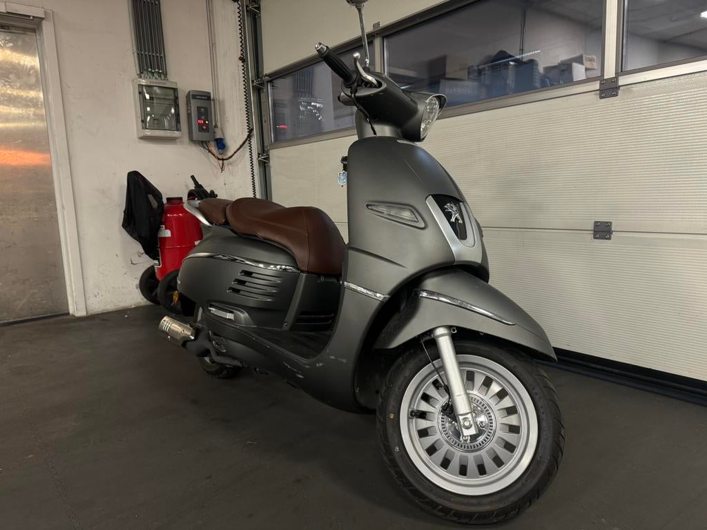 Scooter Peugeot Django * 125cc * 1000 km *, Vélos & Vélomoteurs, Enlèvement, Comme neuf