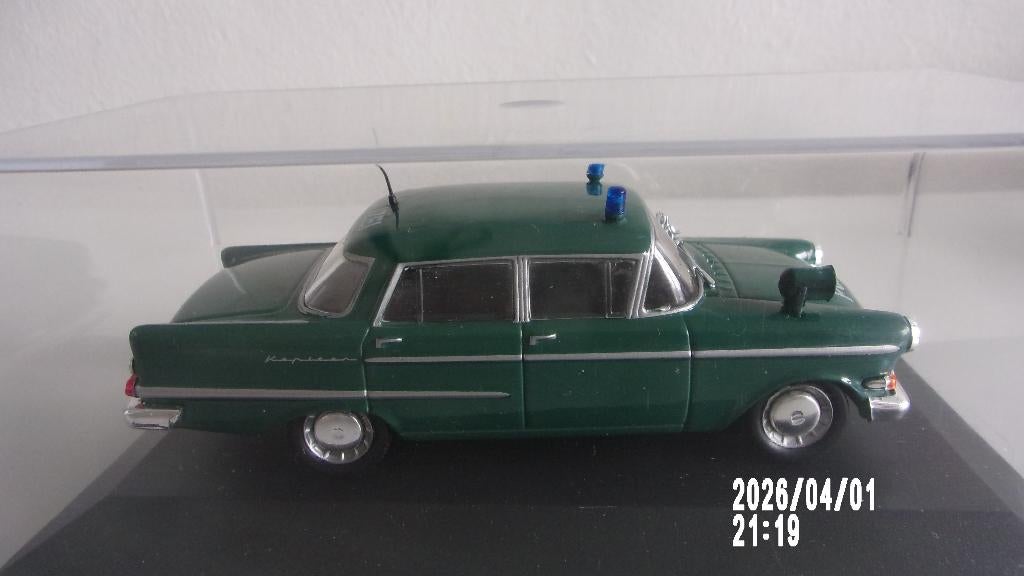 OPEL KAPITAN "POLIZEI" 59.De AGOSTINI 1/43 NEUVE, VITRINE, Hobby & Loisirs créatifs, Enlèvement ou Envoi, Neuf, Voiture, Autres marques