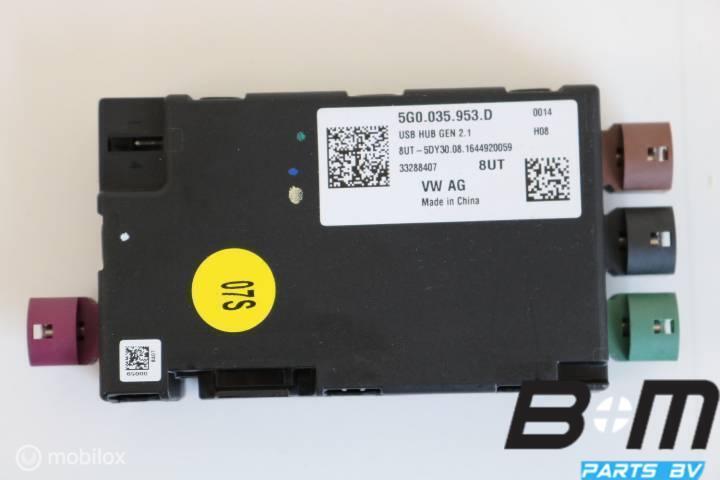 USB hub met spanningsomvormer VW Polo 2G, Auto diversen, Autoradio's, Gebruikt