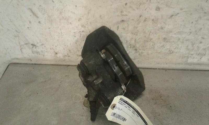 REMKLAUW LINKS VOOR Peugeot 106 II (|441001|), Gebruikt, Peugeot