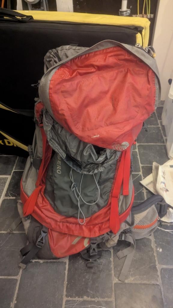 The North Face Primero 60+ Liter – Robuuste Expeditie Rugzak, Ophalen
