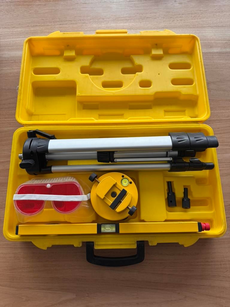 Niveau laser Wisvo avec statif, Bricolage & Construction, Enlèvement ou Envoi, Comme neuf
