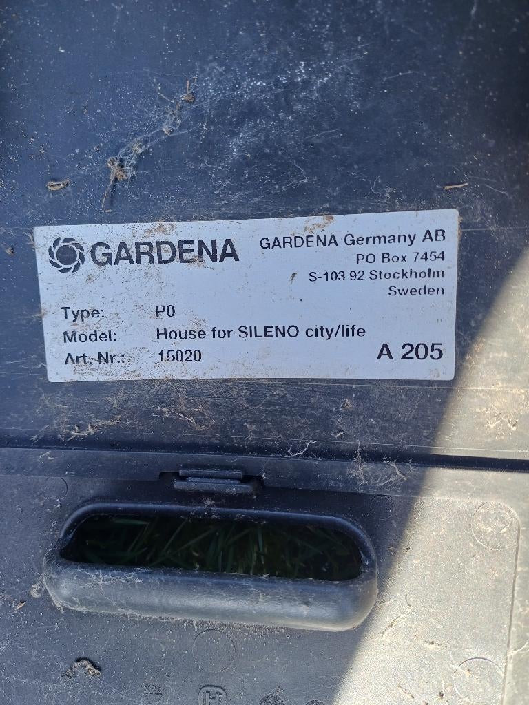 Garage voor robotmaaier Gardena, Tuin en Terras, Ophalen, Gebruikt, Gardena