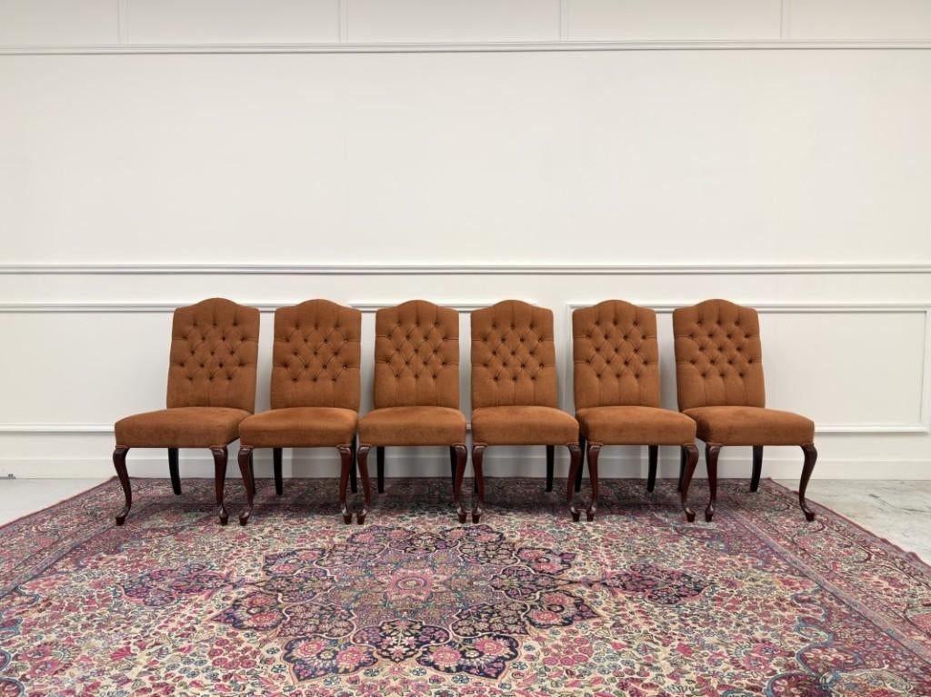 Set Klassiek Engelse Gestoffeerde Chesterfield Stoelen, Ophalen