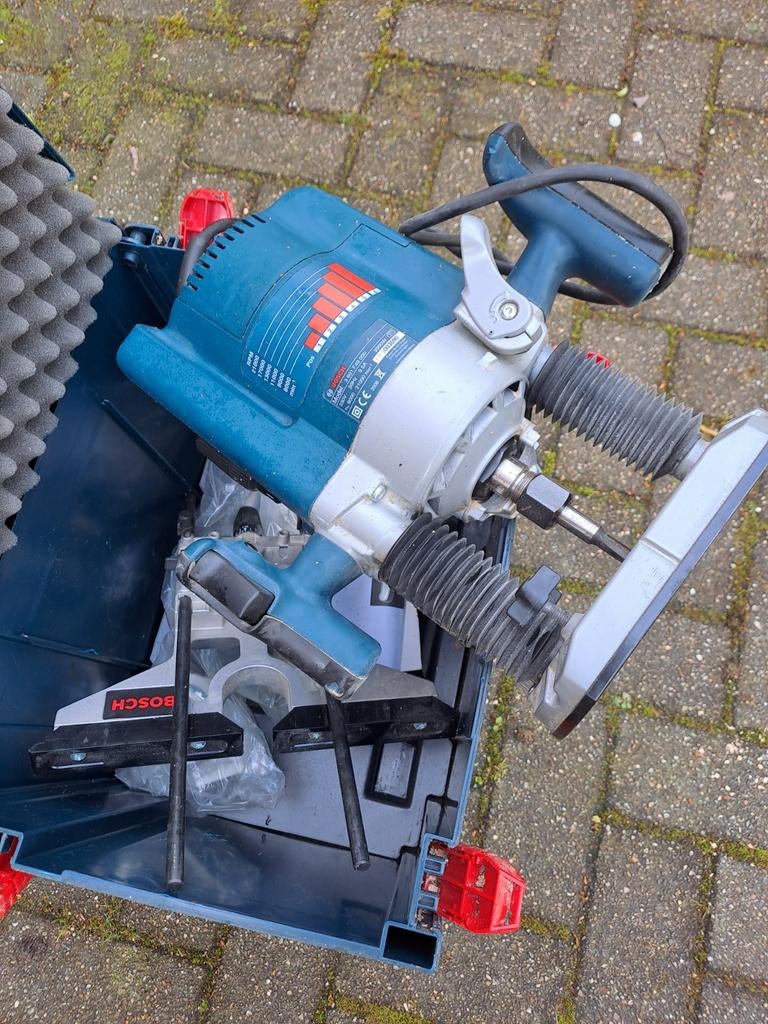 Boven frees, Doe-het-zelf en Bouw, Ophalen of Verzenden