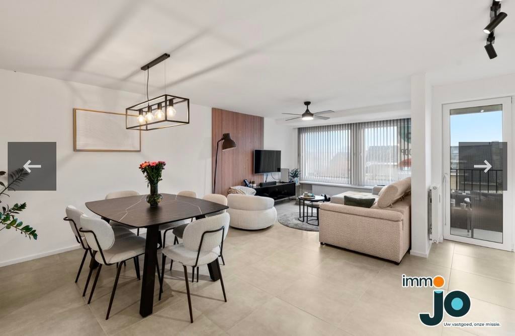 Ruim en recent gerenoveerd appartement te koop, Immo, Maisons à vendre, Ostende, Jusqu'à 200 m², 2 pièces, Appartement