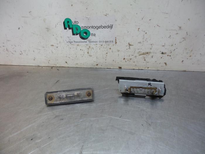 Eclairage immatriculation d'un Opel Combo (Combo 02-), -, Opel, Utilisé, -