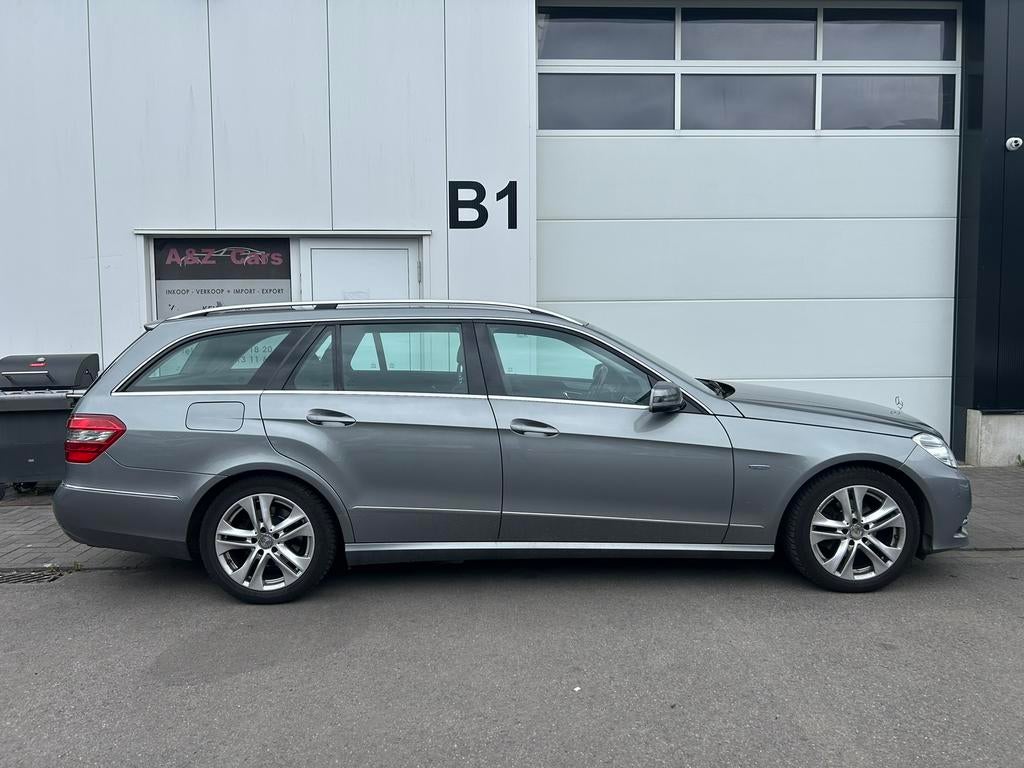 Mercedes E220CDI Avantgarde Automaat in perfecte staat, Auto's, Automaat, Euro 5, Zwart, Parkeersensor