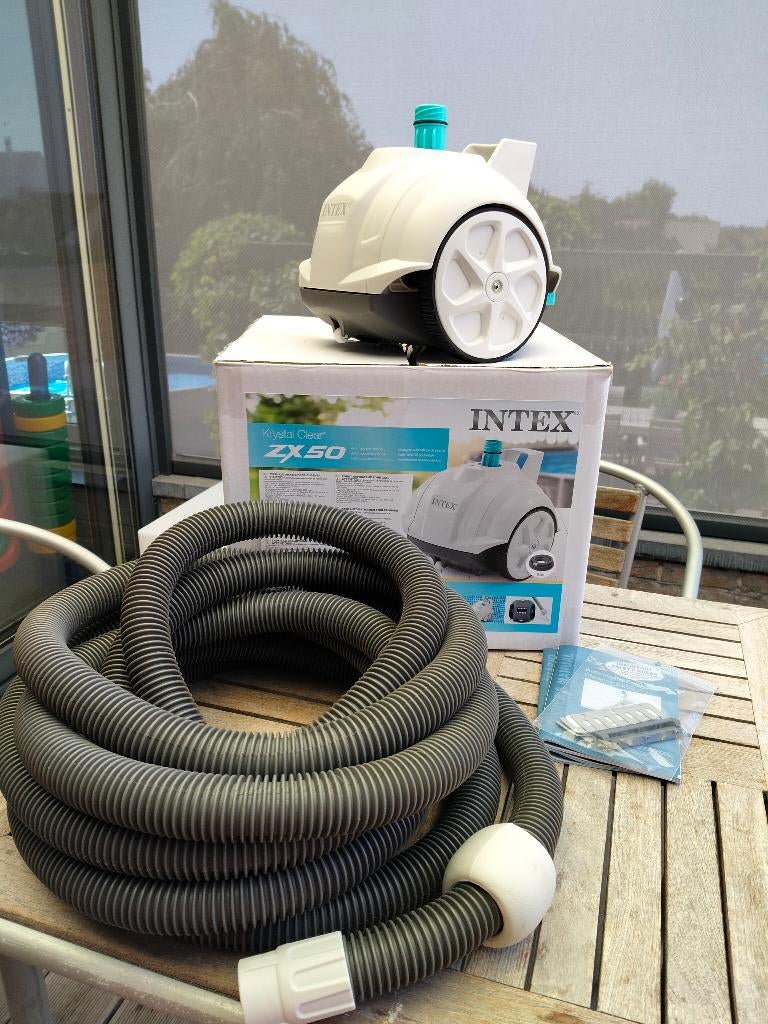 Zwembadstofzuiger Intex hydraulisch, Ophalen, Zo goed als nieuw