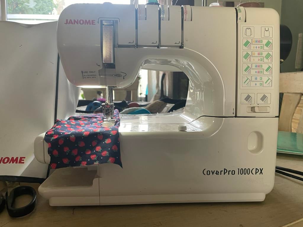 Janome coverlock, Hobby & Loisirs créatifs, Machines à coudre & Accessoires, Enlèvement, Utilisé, Surjeteuse, Janome