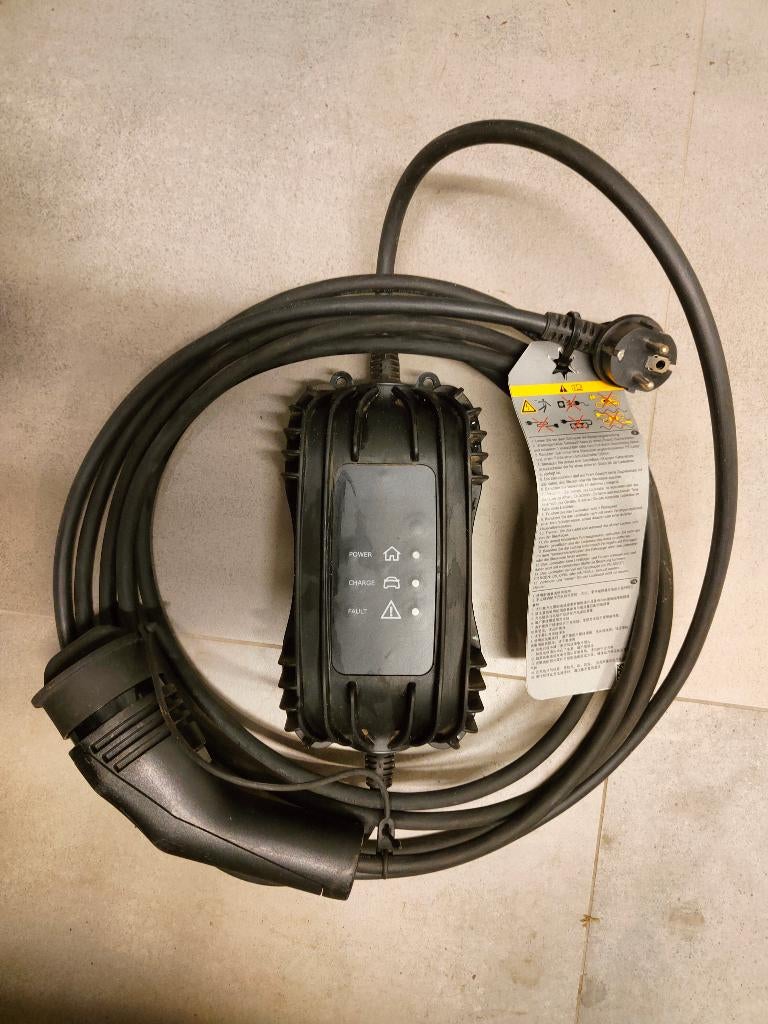 Laadkabel voor elektrische- of hybridewagen via stopcontact, Autos : Divers, Bornes de recharge, Enlèvement ou Envoi, Comme neuf