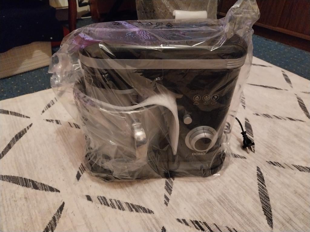 Robot pâtissier, Elektronische apparatuur, Keukenmixers, 4 liter of meer, Ophalen, Nieuw, 3 snelheden of meer