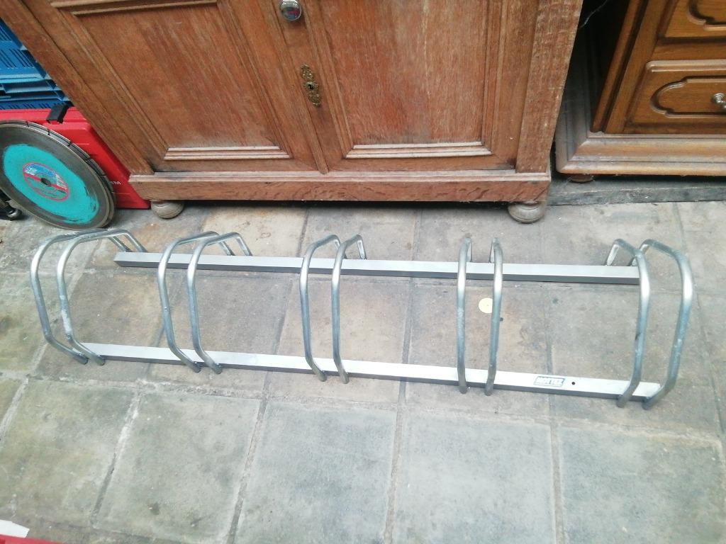 Mottez 5 fietsstandaard, Ophalen, 3 fietsen of meer, Gebruikt, Fietsendrager-accessoire