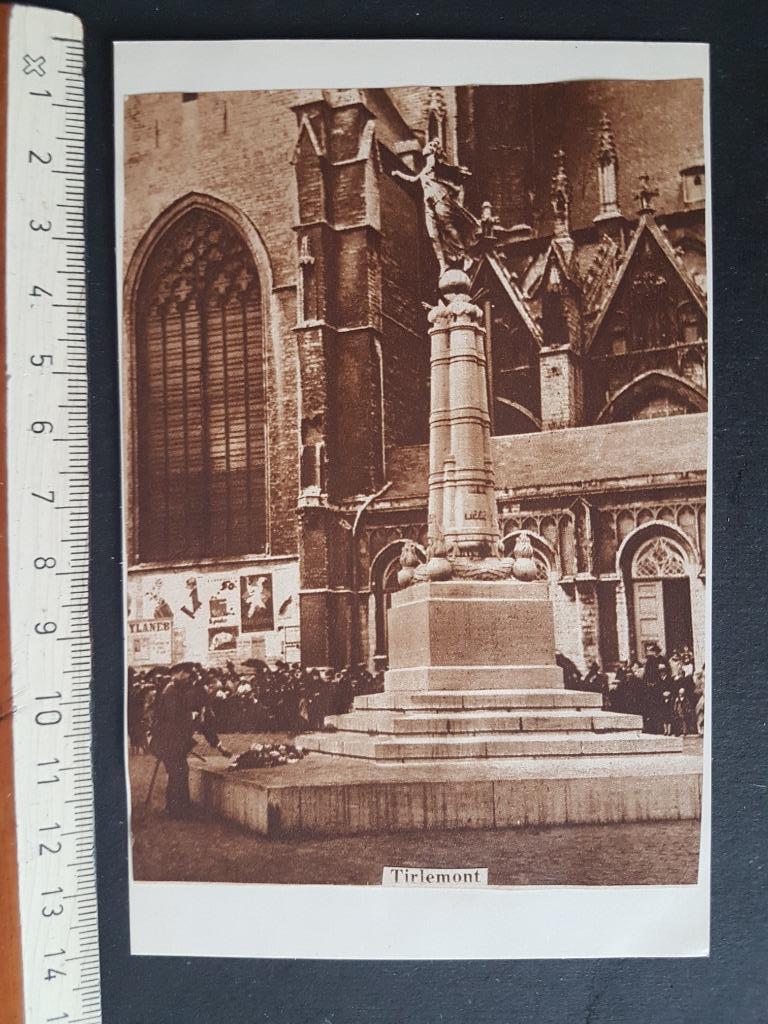 Knipsel op postkaart: Tienen Tirlemont Oorlogsmonument, Verzenden, Landmacht, Foto of Poster