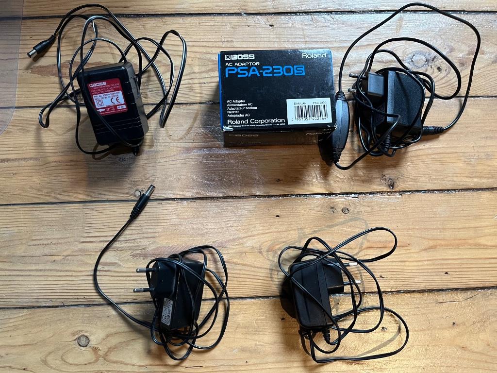 Alimentation pédales DC 9 volts, Muziek en Instrumenten, Ophalen, Gebruikt, Delay of Echo