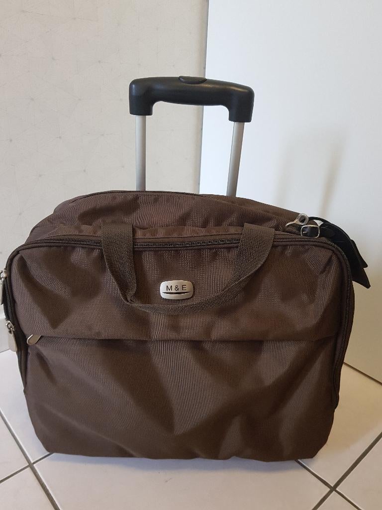 trolley koffer /boekentas, Ophalen, Zo goed als nieuw, Overige materialen, Wieltjes