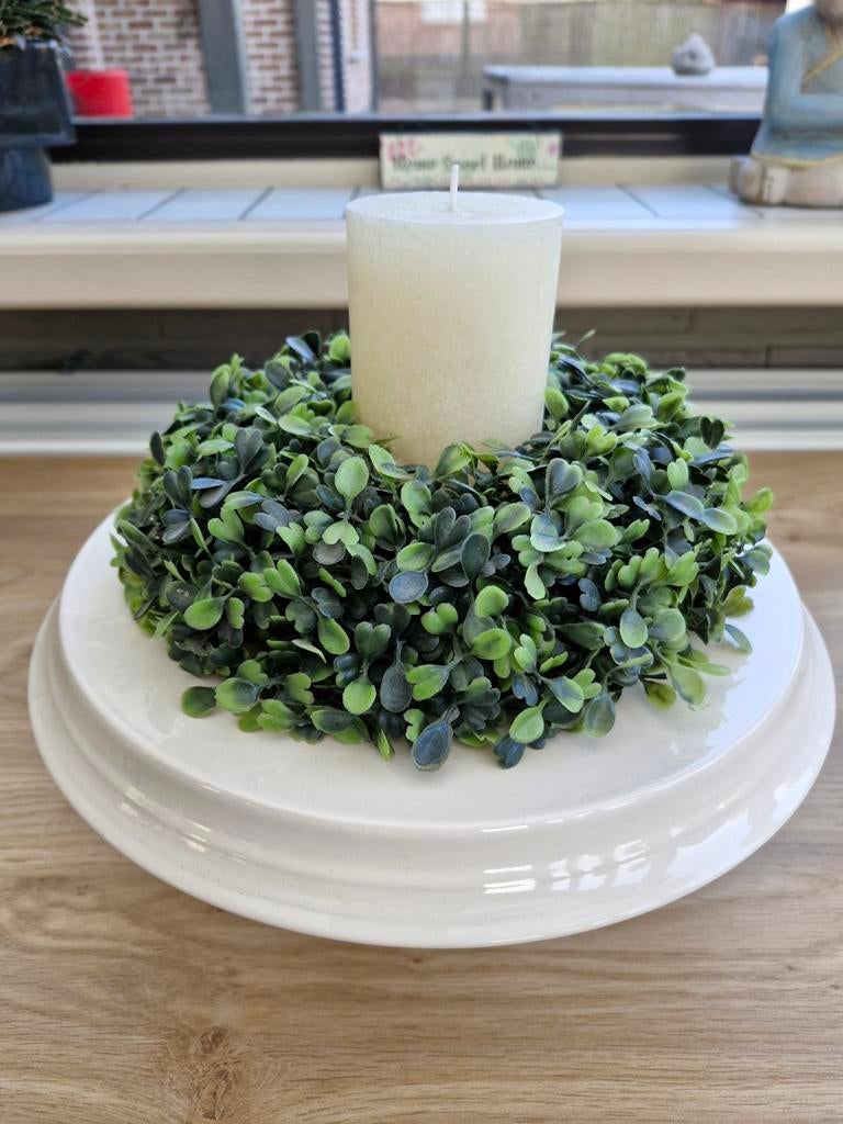 Mooie serveerschaal op voet met buxuskrans en kaars, Huis en Inrichting, Woonaccessoires | Dienbladen, Zo goed als nieuw, Rond