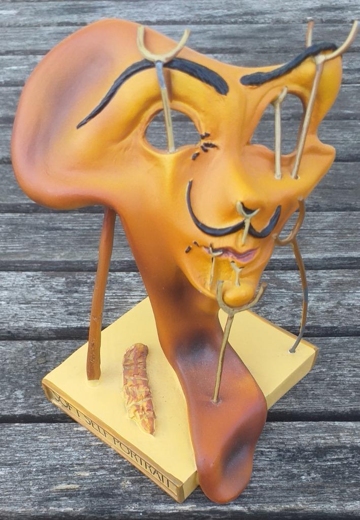 Modèle 3D Dali : Soft self portrait with fried bacon, Enlèvement ou Envoi