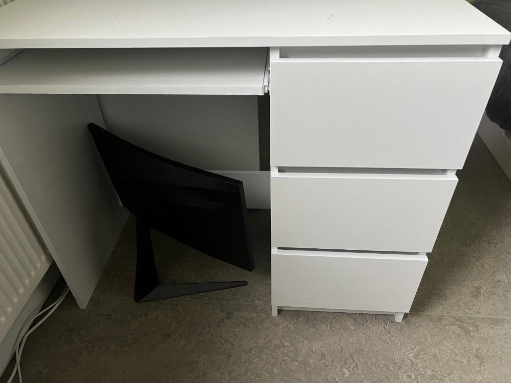 Witte kinderbureau, Ophalen, Zo goed als nieuw