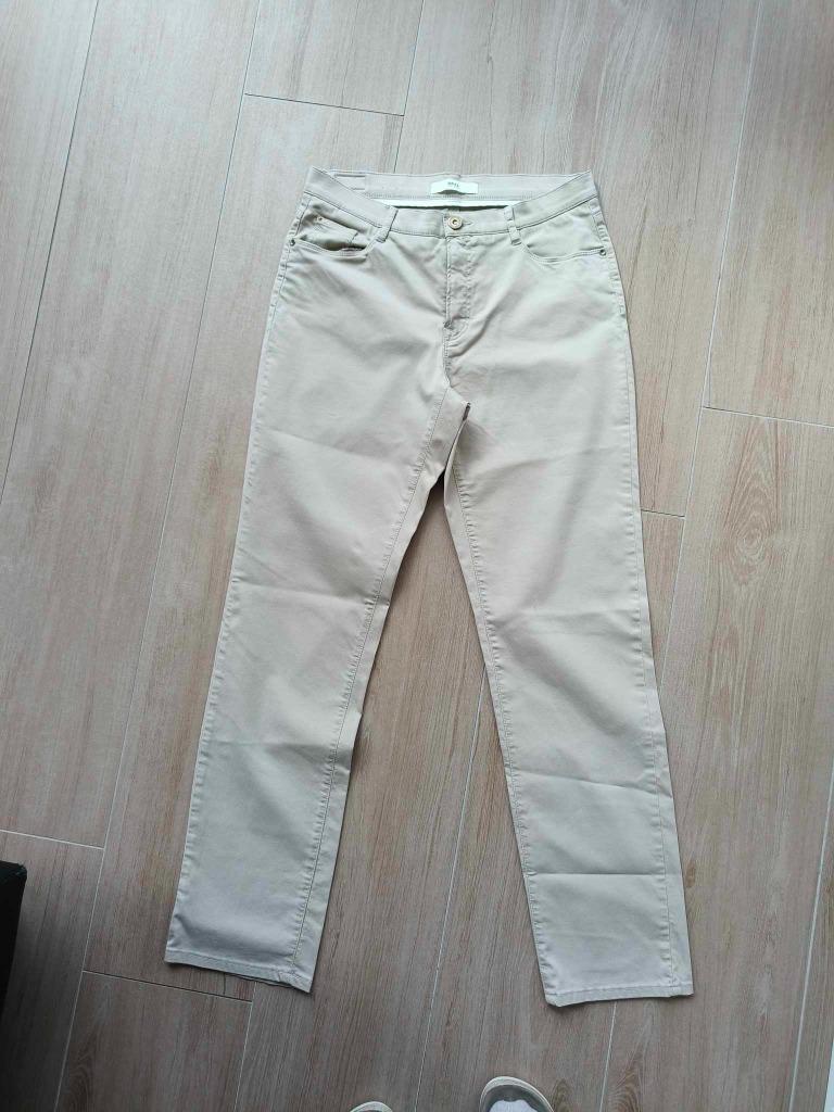 beige broek Brax, Kleding | Dames, Maat 38/40 (M), Brax, Beige, Ophalen of Verzenden